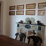 Castello Di شقة
