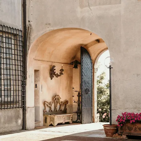 Castello Di *