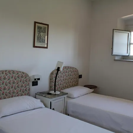 Castello Di * Pasturana