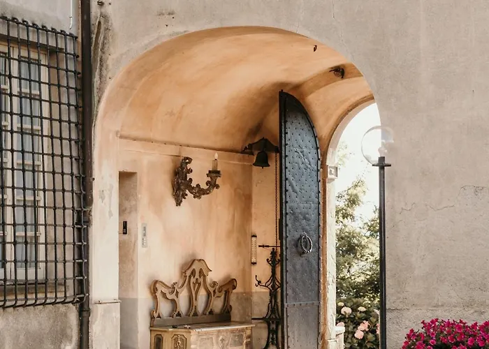 Castello Di *
